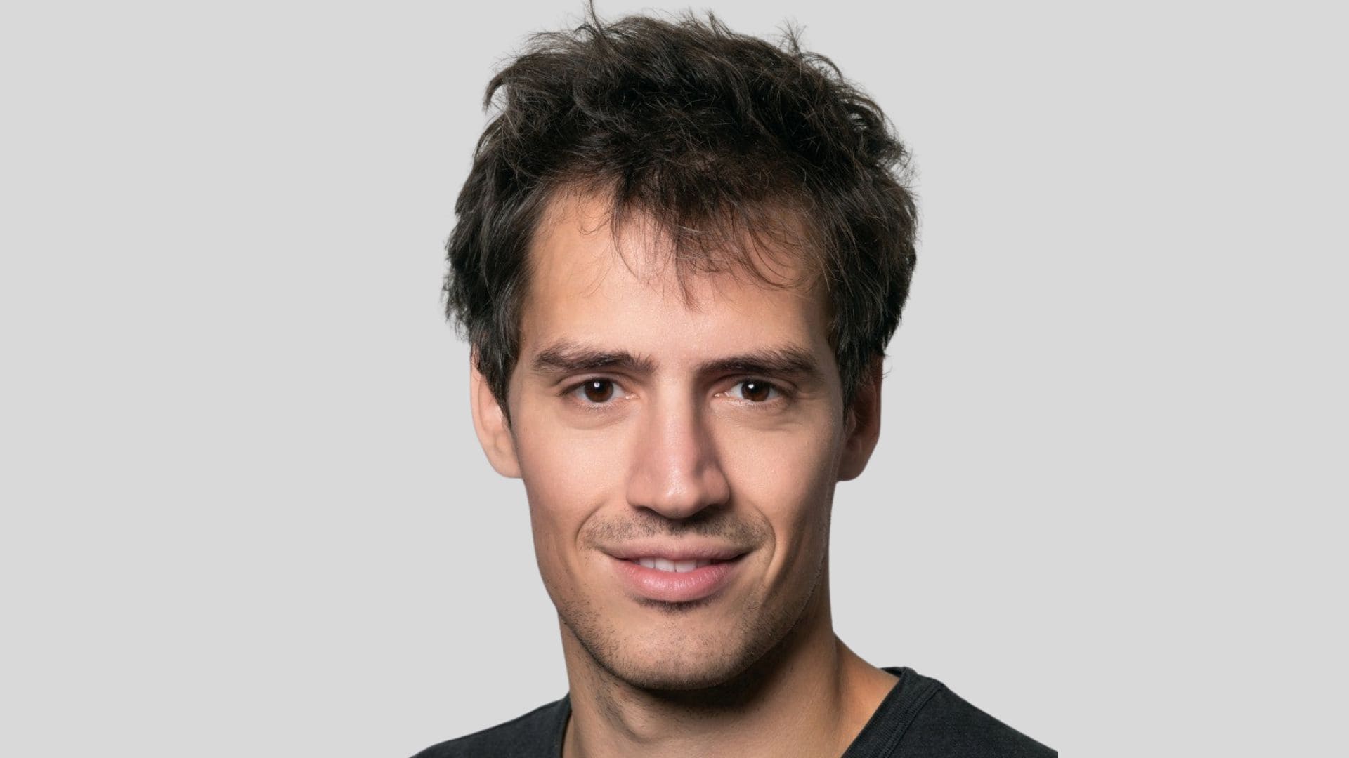 CEO Mistralu Arthur Mensch